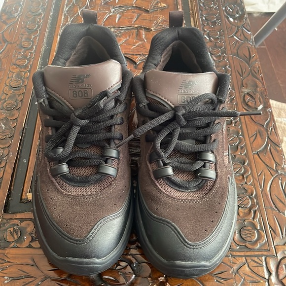 LIKE NEW! NEW BALANCE NUMERIC TIAGO 808 - Picture 2 of 2